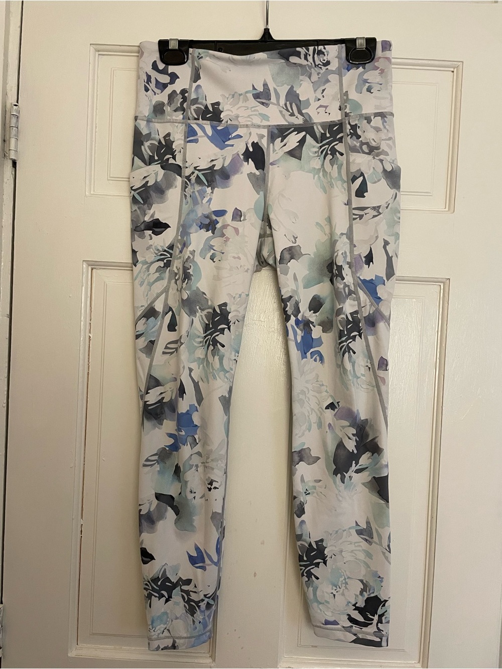 Athleta Floral Tight Leggings